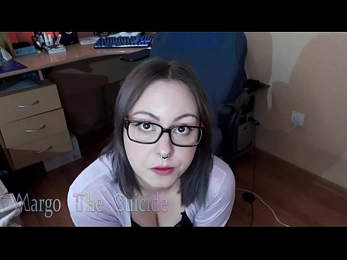 ❤️ မျက်မှန်တပ်ထားသော Sexy ကောင်မလေး Dildo ကို ကင်မရာတွင် နက်ရှိုင်းစွာ စုပ်သည်။ ️ Porno မှာ ငါတို့မှာ ❌️❤